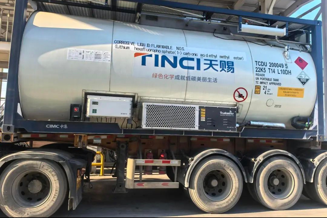 【電解液周報】前11月我國磷酸鐵鋰電池用電解液需求92.8萬噸！天賜溧陽電解液首次出口