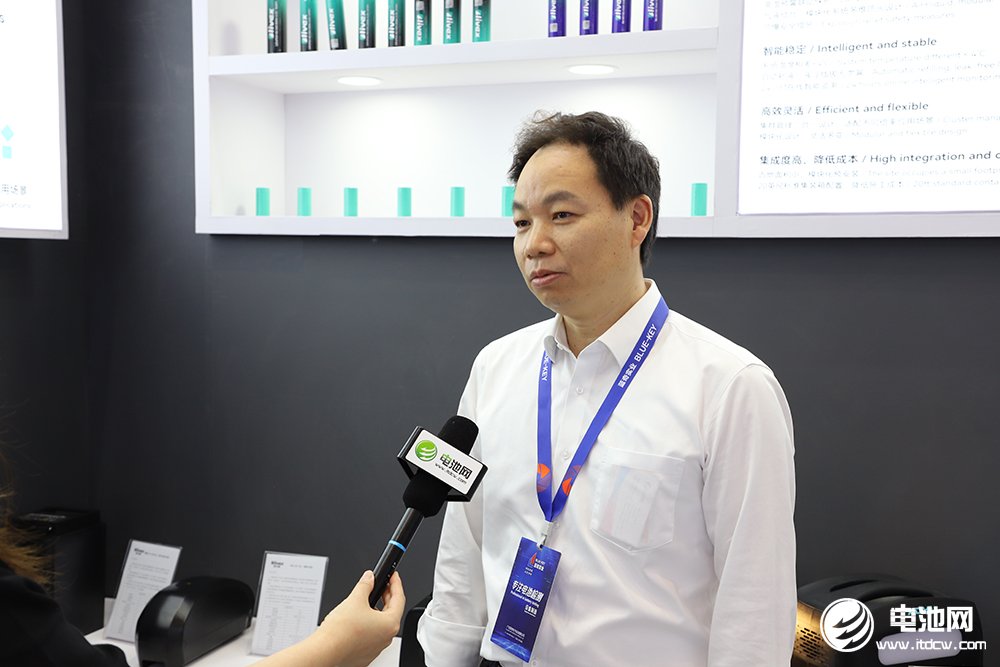 投建大圓柱電池產(chǎn)線 老牌電池企業(yè)開(kāi)啟進(jìn)階之路