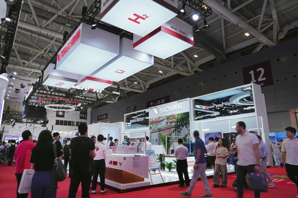 固態(tài)電池首次揭曉！雄韜股份新品亮相CIBF2025