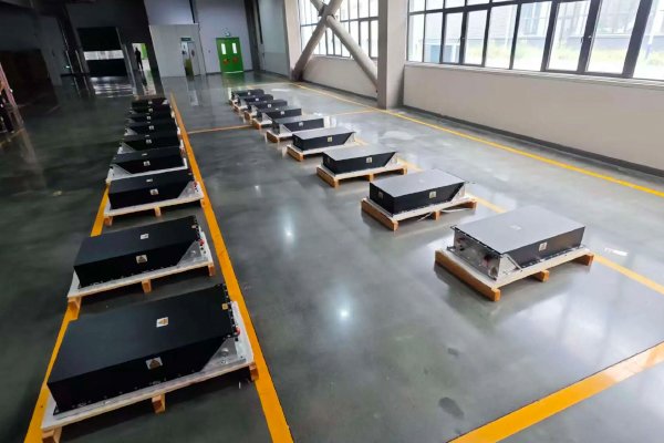 應(yīng)用領(lǐng)域再拓展 希倍動力全球首套鈉離子挖掘機(jī)電池系統(tǒng)出貨