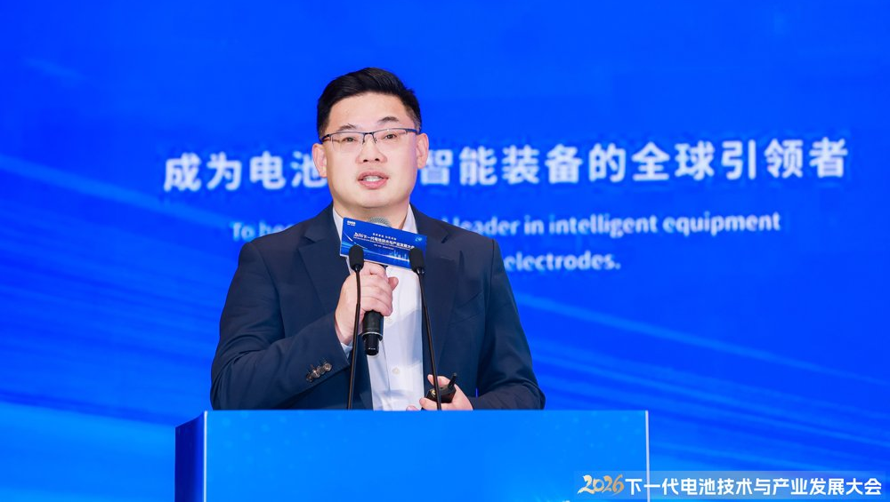 蜂巢能源楊紅新：鐵鋰夯實基本盤，三元全面升級混合固液！