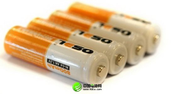美國研制新型超級電池 幾秒鐘內(nèi)完成手機充電