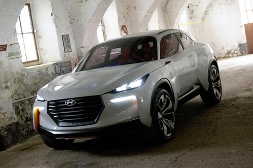 使用氫燃料電池 現(xiàn)代Intrado概念車將出席日內(nèi)瓦車展