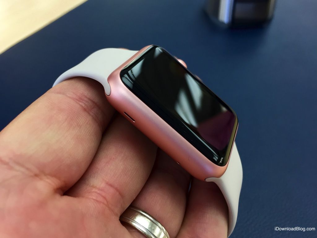 金色和玫瑰金色運(yùn)動(dòng)版新蘋果Apple Watch圖賞