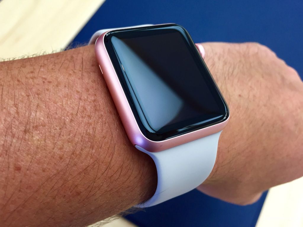 金色和玫瑰金色運(yùn)動(dòng)版新蘋果Apple Watch圖賞