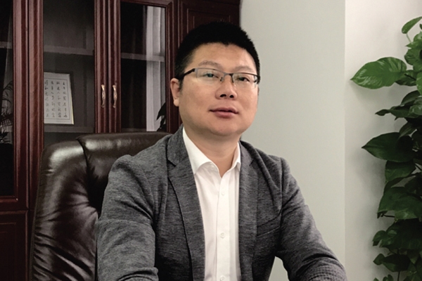 頂皓新材王政強(qiáng)：祝愿新能源行業(yè)在新的一年里生態(tài)更加健康！