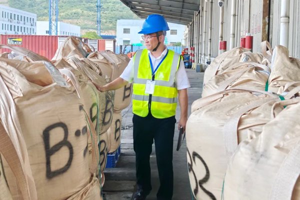 央企引進！我國首批進口鋰電池用再生黑粉原料通關(guān)