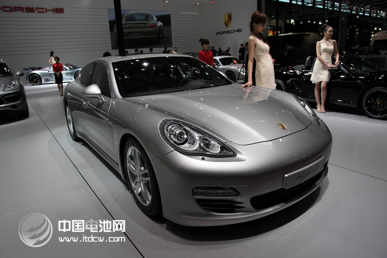 混動突圍之路：中國車企是早醒的鳥兒？