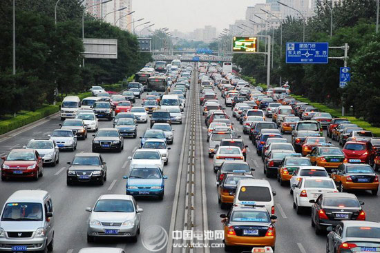 “向污染宣戰(zhàn)”電動車馬前卒作用有多大？