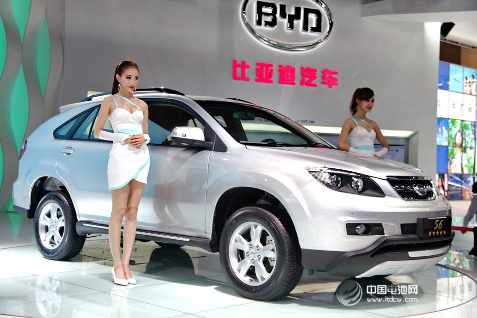 讓人“又愛又恨” 電動汽車何時駛入尋常百姓家？
