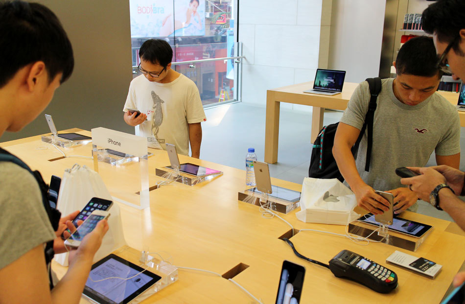 蘋果iPhone 6香港發(fā)布當日:黃牛猖獗加價收貨 蘋果iPhone 6香港發(fā)布當日:黃牛猖獗加價收貨