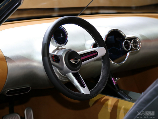 2014巴黎車(chē)展:寶馬MINI敞篷電動(dòng)車(chē)正式亮相 2014巴黎車(chē)展:寶馬MINI敞篷電動(dòng)車(chē)正式亮相