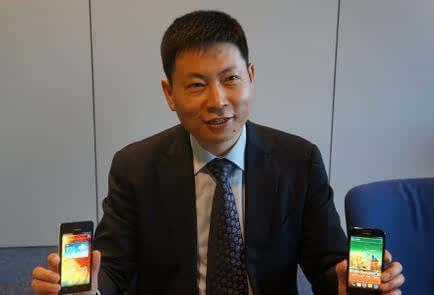 日前，余承東在一次活動中表示小米只能跟華為的榮耀競爭，余承東的這番話透露出了對小米的不以為然。按理說，今天小米的估值已經超過了450億美元，而雷軍本人也成為了身價過百億美元的大富豪，為何余承東卻始終看不起雷軍呢？