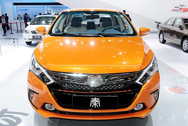 新能源汽車?yán)妙l現(xiàn) 基金布局相關(guān)產(chǎn)品
