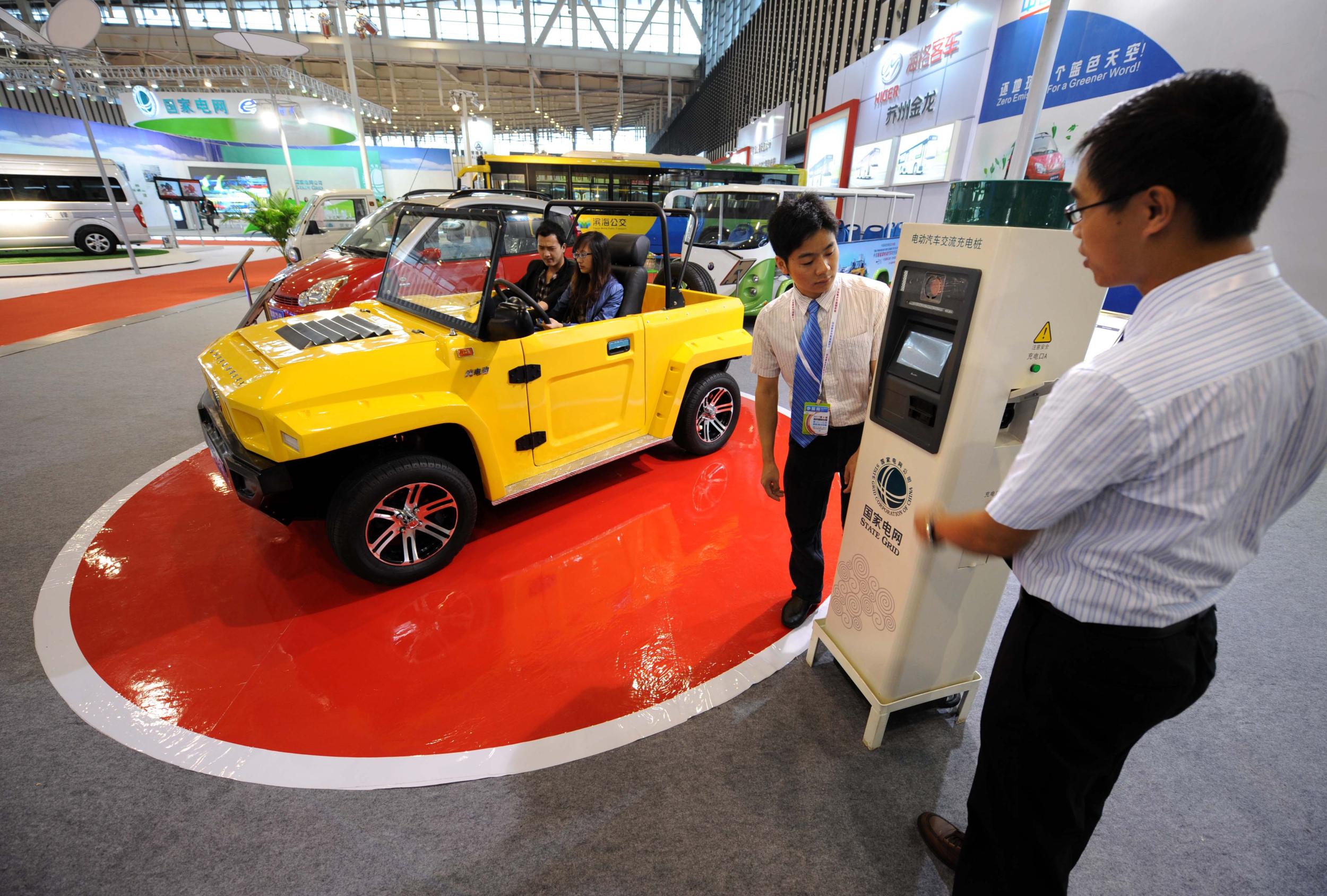 我國(guó)電動(dòng)汽車市場(chǎng):充電樁盈利模式單一難引資 我國(guó)電動(dòng)汽車市場(chǎng):充電樁盈利模式單一難引資