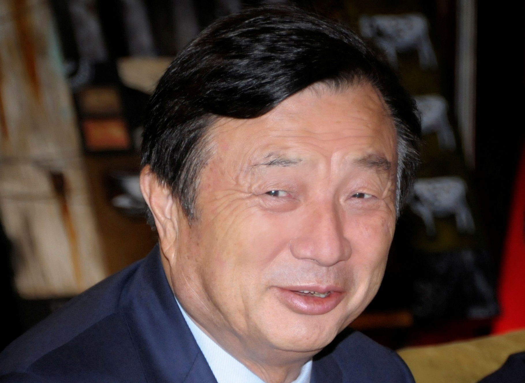 華為轉型秘訣：任正非的兩把刀 如何讓寶馬追上特斯拉？