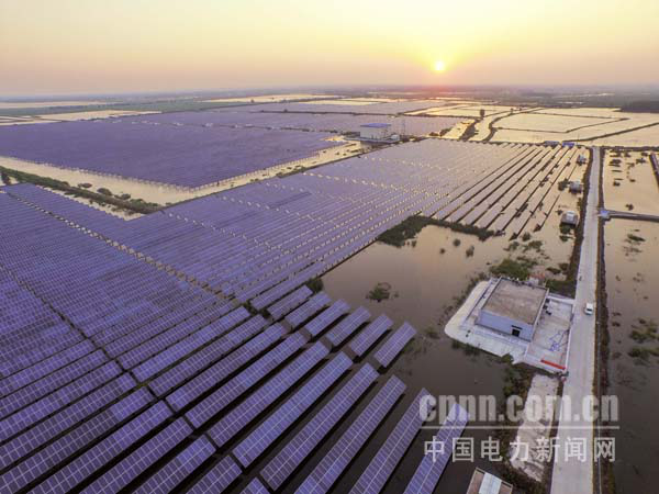 全國最大水上光伏發(fā)電項目總發(fā)電量突破10億千瓦時