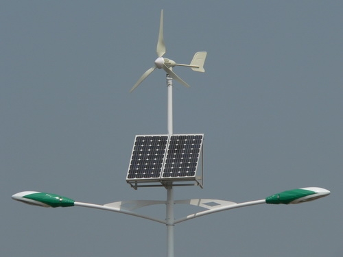 風光互補發電看上去很美 儲能成本過高待解