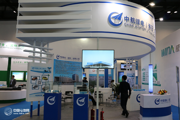 國內(nèi)一線動力電池品牌集中亮相新能源汽車成果展
