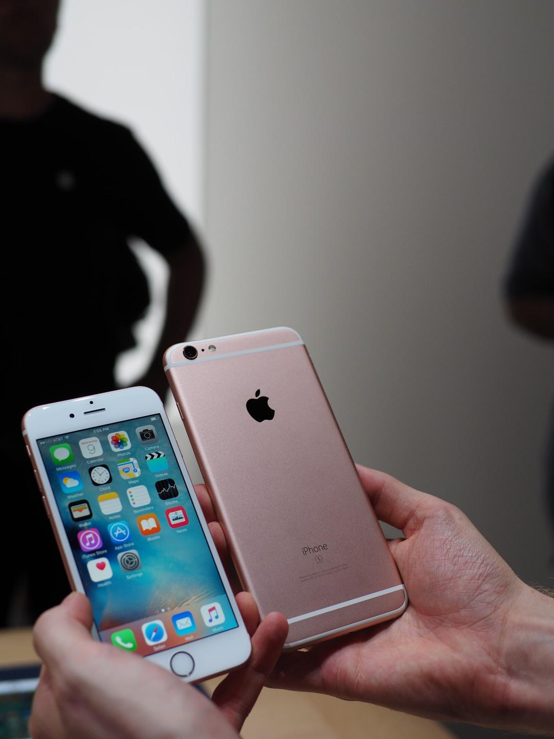 群狼環(huán)伺中 為何蘋(píng)果iPhone還能賣這么貴？