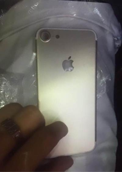 iPhone 7后蓋再曝光 無線充電功能仍缺席？