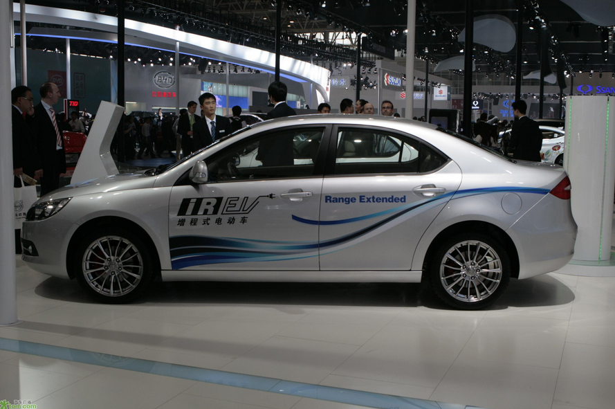 行駛里程之痛：增程技術為電動汽車權宜之計？