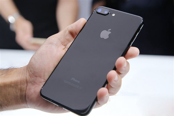 三星的“神助攻”?iPhone 7預訂量達到iPhone 6的4倍 三星的“神助攻”?iPhone 7預訂量達到iPhone 6的4倍