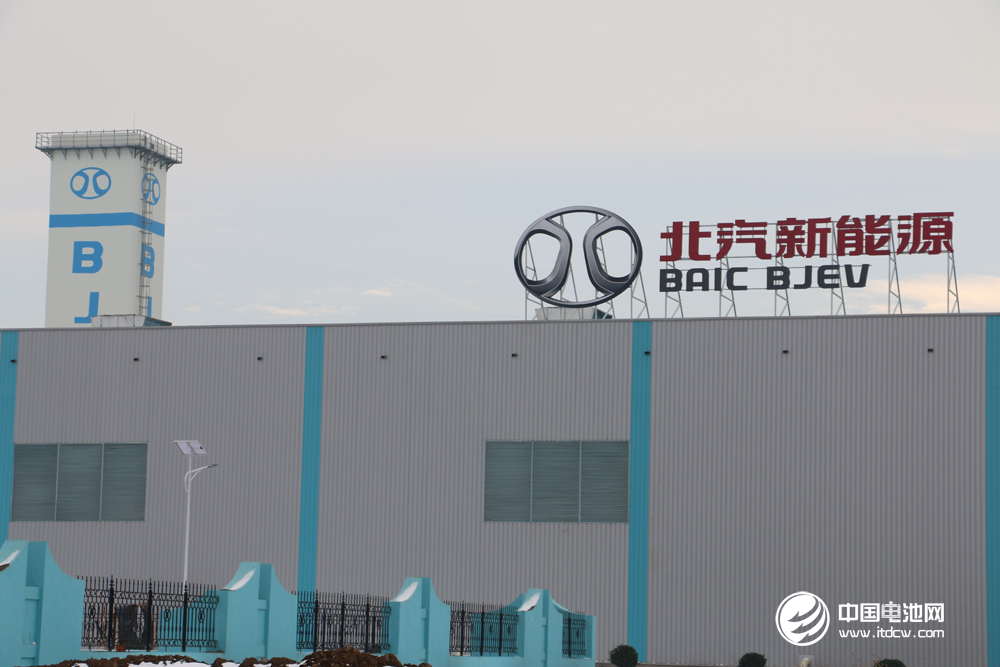 新能源汽車補貼調整 多家車企承諾不漲價