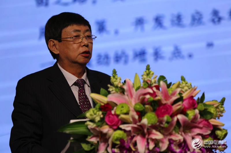 全國微型電動汽車創(chuàng)新發(fā)展戰(zhàn)略聯(lián)盟理事長魏學(xué)勤 全國微型電動汽車創(chuàng)新發(fā)展戰(zhàn)略聯(lián)盟理事長魏學(xué)勤