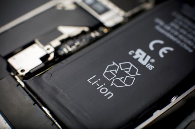 iPhone電池降價稱不上折扣 原價是其他高端手機兩倍多