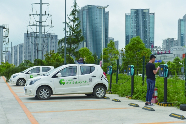 摩拜、滴滴、美團都已入局 共享汽車風口能否爆發？