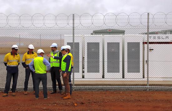 澳洲欲為5萬家庭安特斯拉太陽能電池 可為電網供電