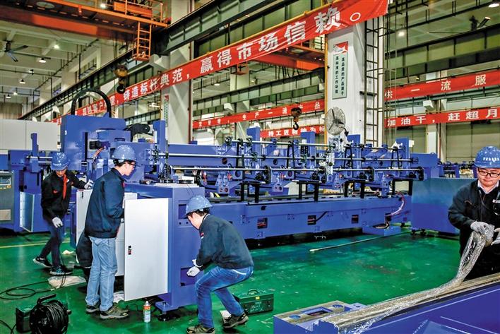152月22日，大族激光智能裝備集團開工生產