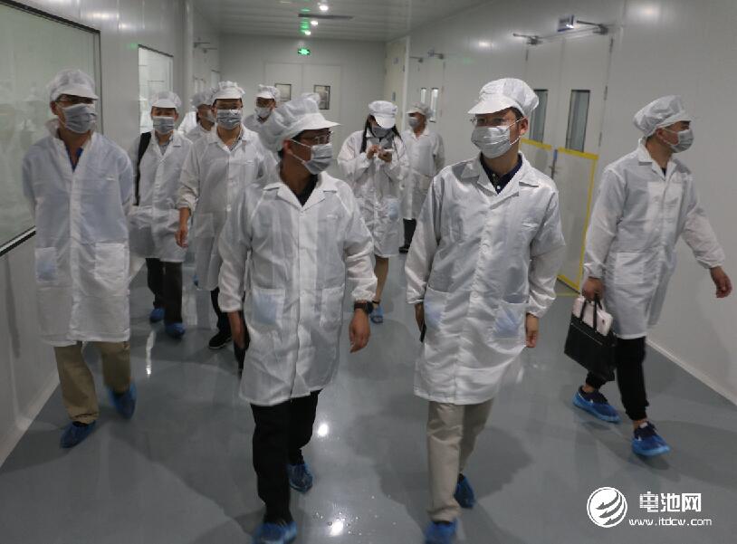中國鋰電新能源產業鏈調研團一行參觀遠東福斯特新能源江蘇有限公司