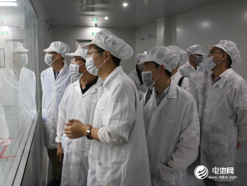 中國鋰電新能源產業鏈調研團一行參觀遠東福斯特新能源江蘇有限公司