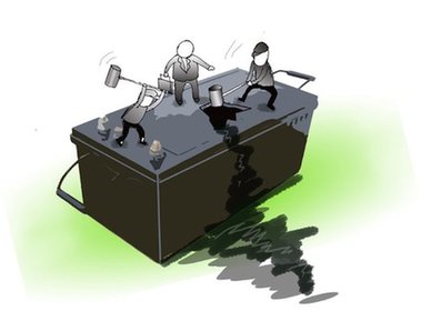 每年數百萬噸廢舊鉛蓄電池流入地下產業鏈 非法回收暴利驚人 每年數百萬噸廢舊鉛蓄電池流入地下產業鏈 非法回收暴利驚人