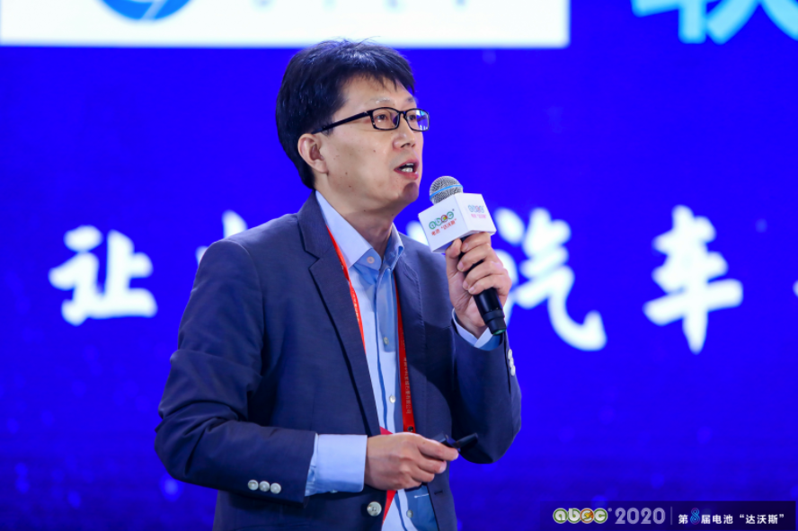 聯(lián)合新能源汽車(chē)有限公司董事長(zhǎng)/創(chuàng)始人劉同鑫