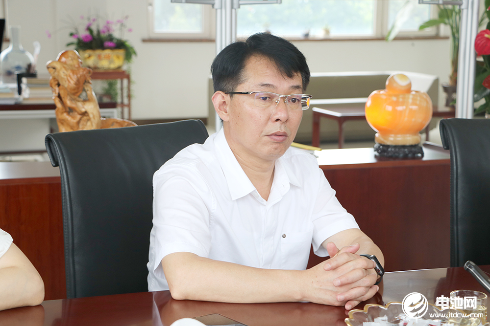 中關村新型電池技術創(chuàng)新聯(lián)盟秘書長于清教一行參觀調(diào)研凱能科技