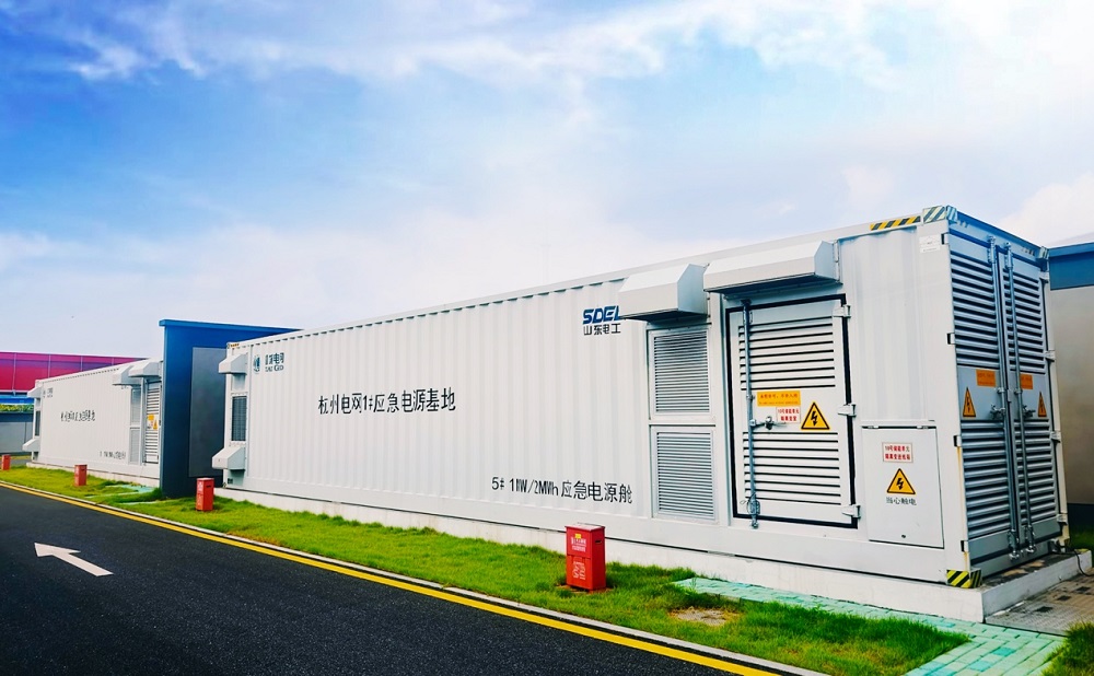 （搭載寧德時(shí)代儲能電池產(chǎn)品和解決方案的蕭山電廠紅山儲能電站）