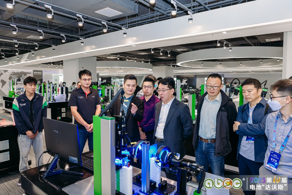 ABEC 2023丨電池“達(dá)沃斯”與會嘉賓參觀考察